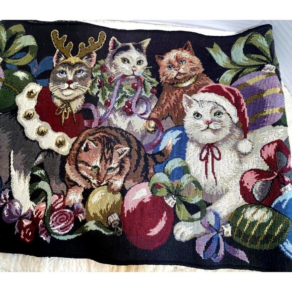 Holiday Cat Tapestry Table Runner With Festive Design & Tassels 27" X 13.5" - Picture 1 of 11